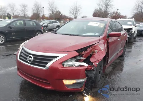2015 Nissan Altima 2.5 S из США, поврежденный, VIN 1N4AL3AP3FC189877